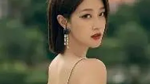 詹姆斯独揽重任，巧妙转身突破斩获2分